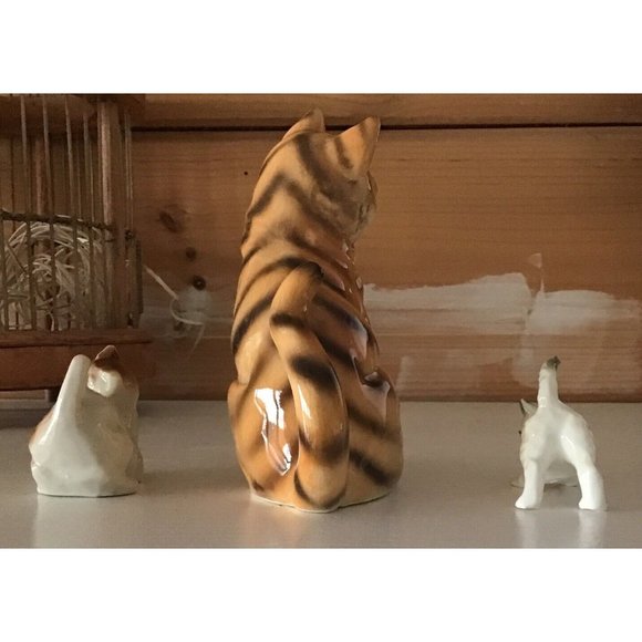 Lot of (3) Small & Medium Vintage Cat/Kitten Figurines - Picture 4 of 4